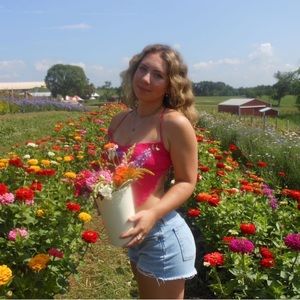 Meet your Posher, Gabby